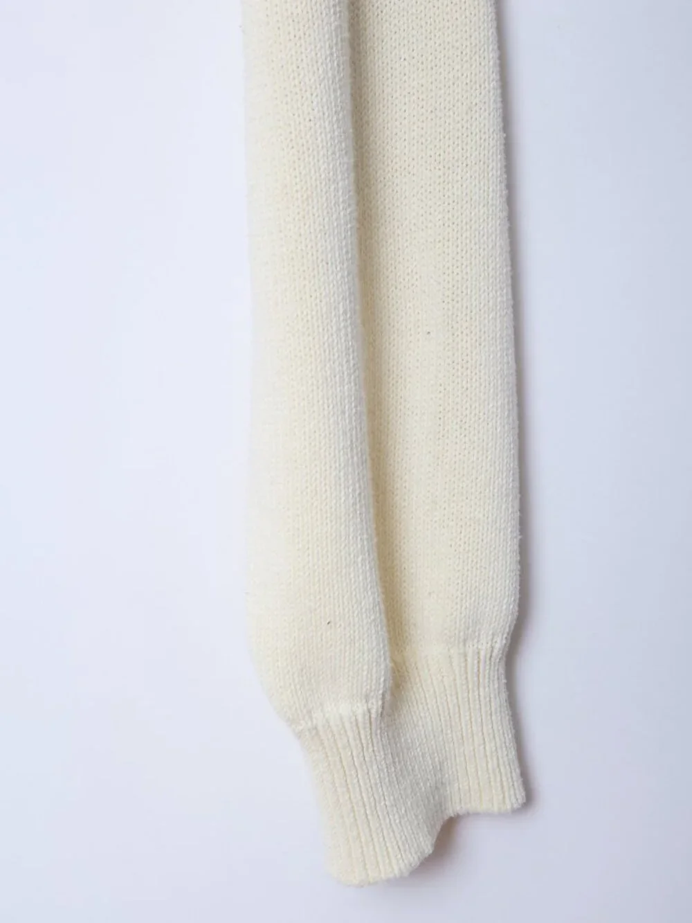 The Frankie Shop 100% Cotton Cropped V-Neck Ivory Sweater cottagecore coastal